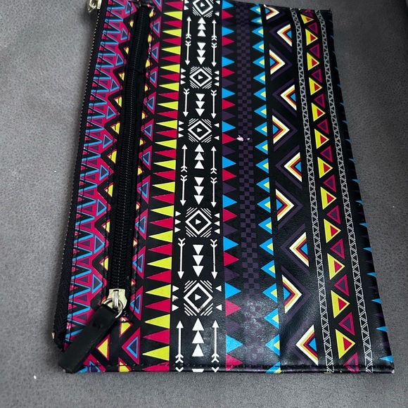 Women' Wallet With Indian Design Accent Gold Zipper Enclosure PURSE-SALE was $19 - Picture 5 of 8